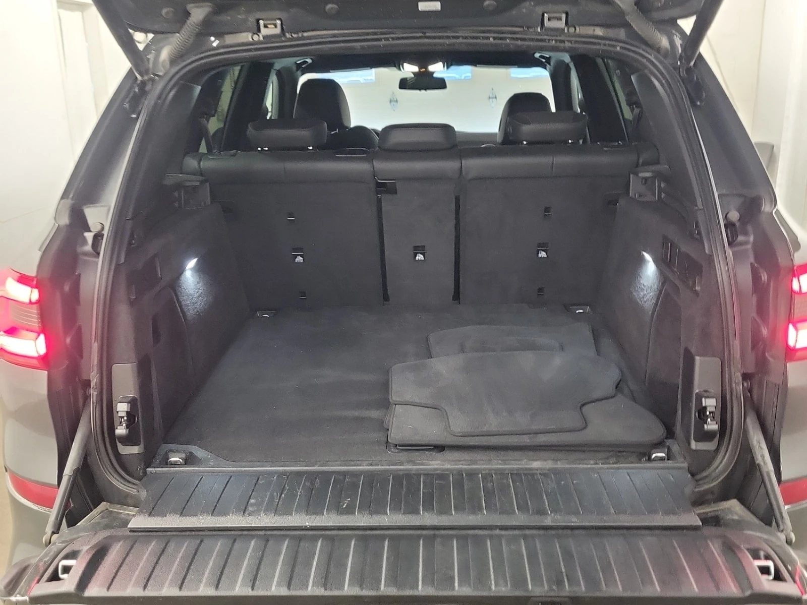 BMW X5 * XDRIVE40I * АВТОКРЕДИТ БЕЗ ПЪРВОНАЧАЛНА ВНОСКА* , снимка 14 - Автомобили и джипове - 55873037