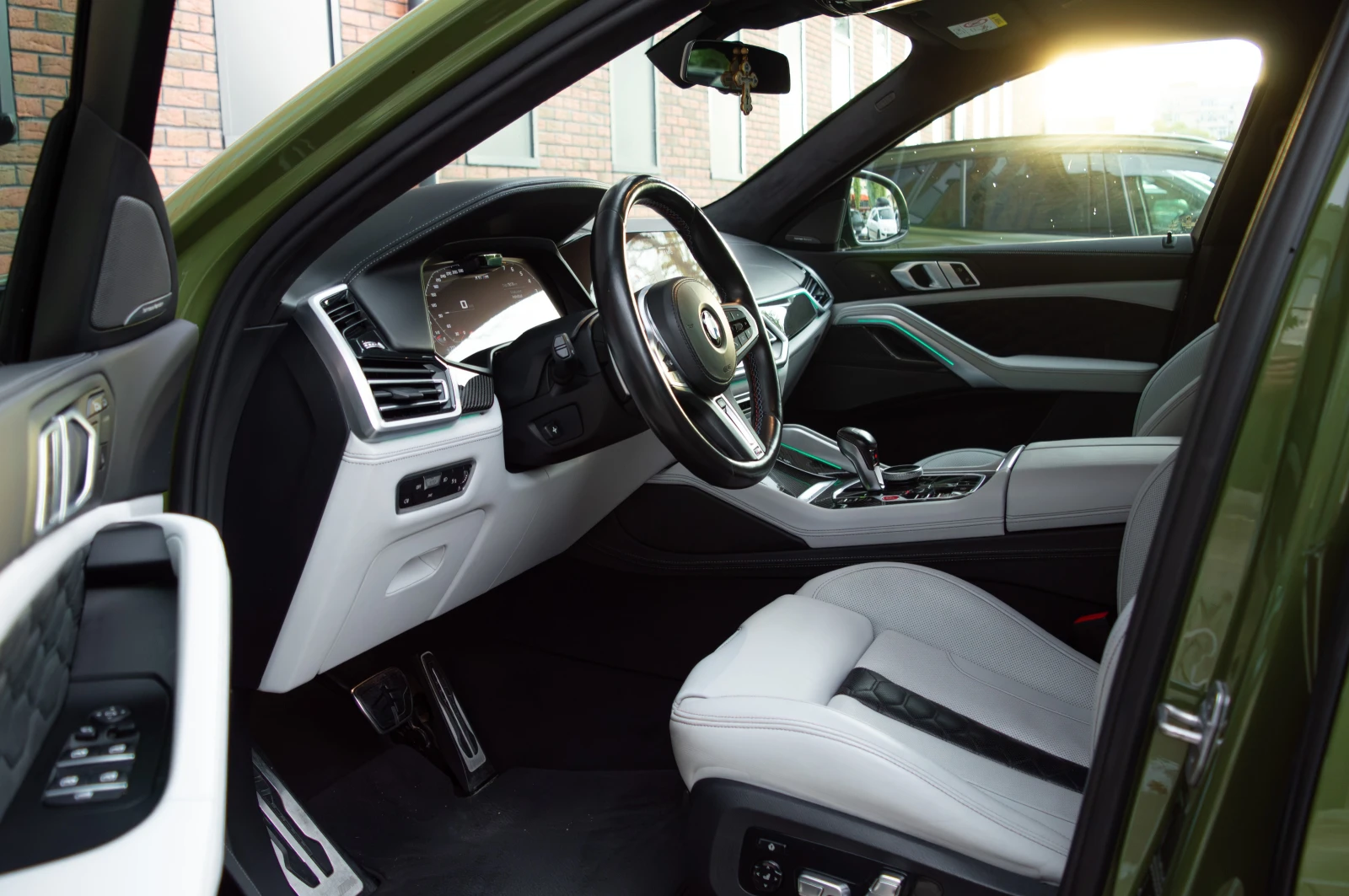 BMW X6 M Competition , снимка 12 - Автомобили и джипове - 56522241