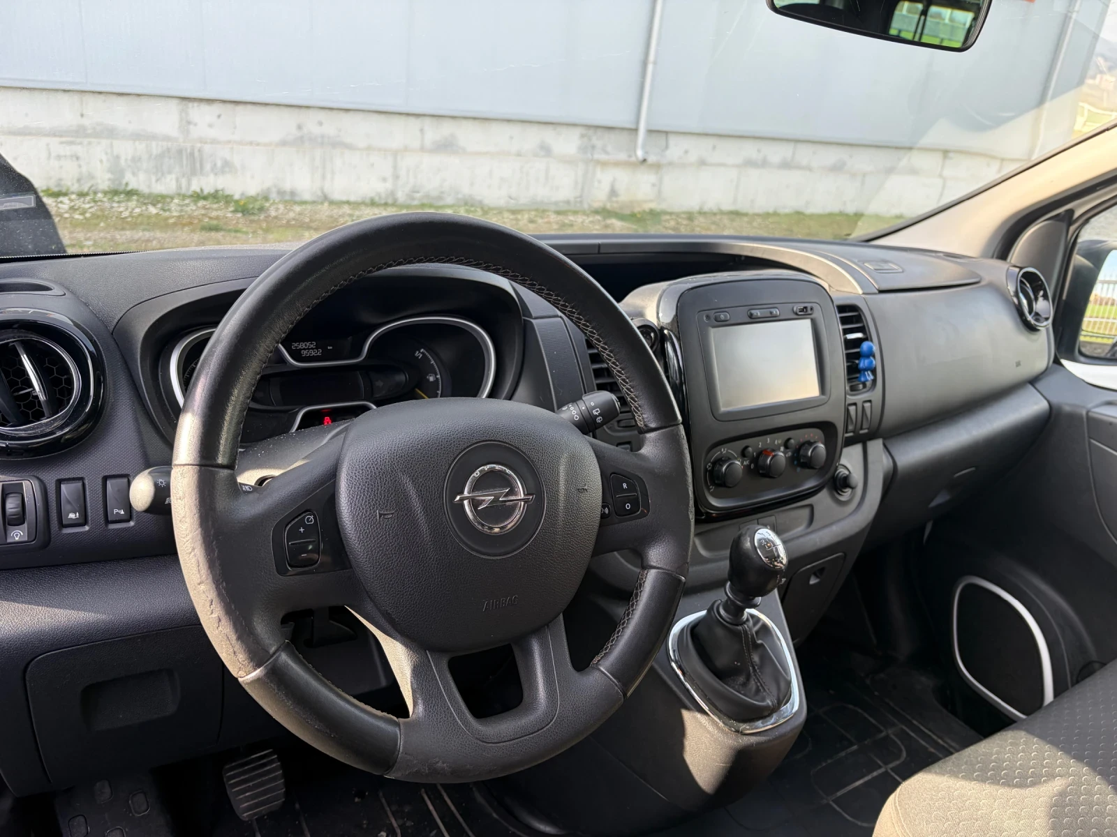 Opel Vivaro  - изображение 3