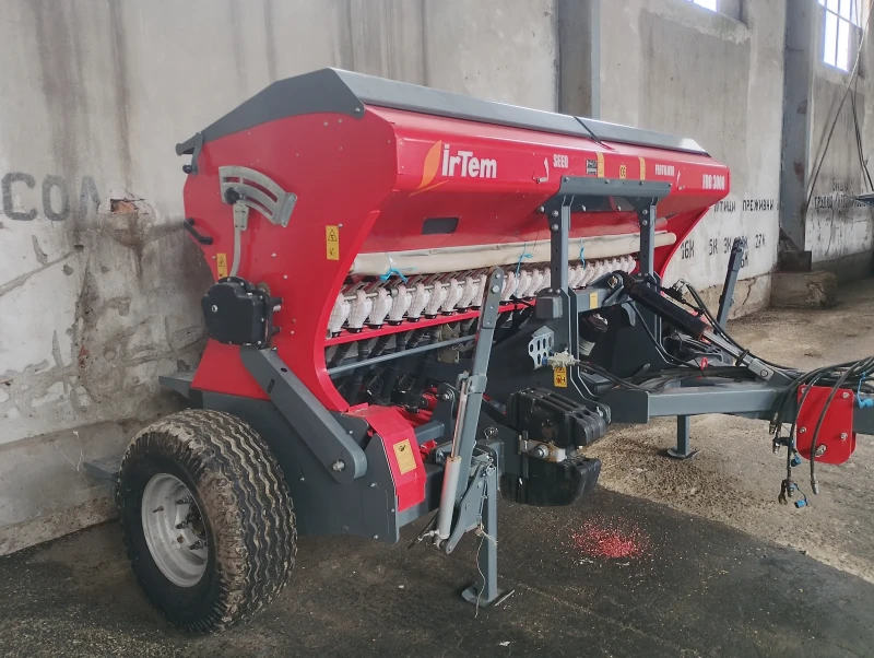 Сеялка IrTem FDD 3000, снимка 3 - Селскостопанска техника - 53176759