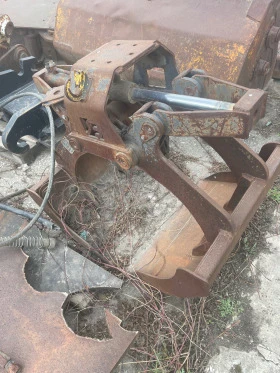 Допълнително оборудване Друг вид магнит ,бързо сменни плочи , грайфер за инертни , снимка 2