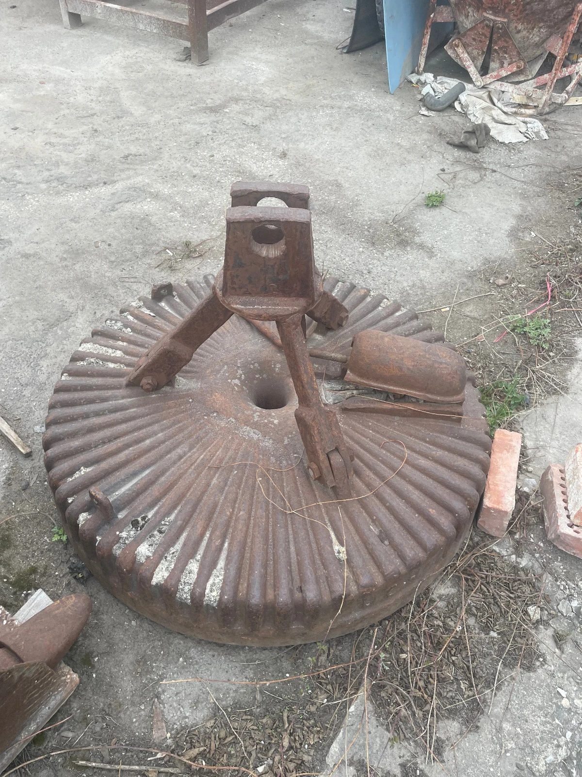 Допълнително оборудване Друг вид магнит ,бързо сменни плочи , грайфер за инертни , снимка 1