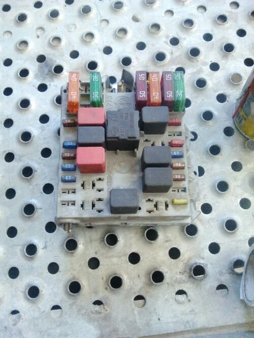 бушонно табло алфа 147