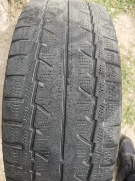 Гуми Зимни 225/65R16, снимка 1
