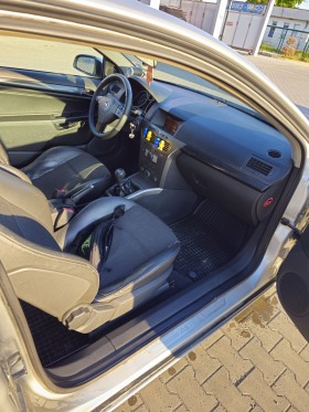 Opel Astra, снимка 6 - Автомобили и джипове - 45545294