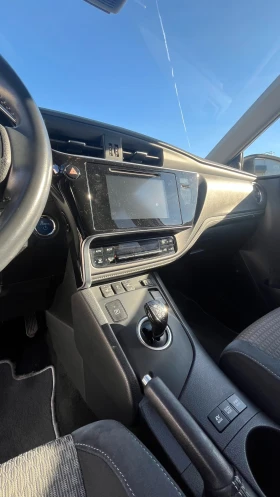 Toyota Auris HYBRID 1.8, снимка 6