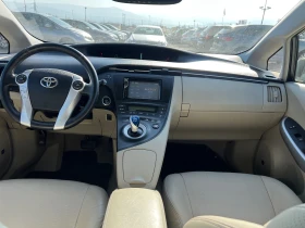 Toyota Prius 1.8 HYBRID, снимка 15