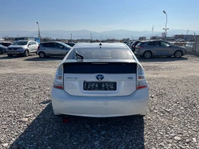 Toyota Prius 1.8 HYBRID, снимка 6