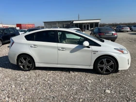 Toyota Prius 1.8 HYBRID, снимка 4