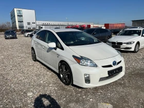 Toyota Prius 1.8 HYBRID, снимка 3