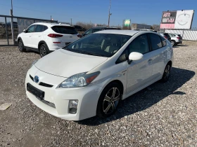 Toyota Prius 1.8 HYBRID, снимка 1