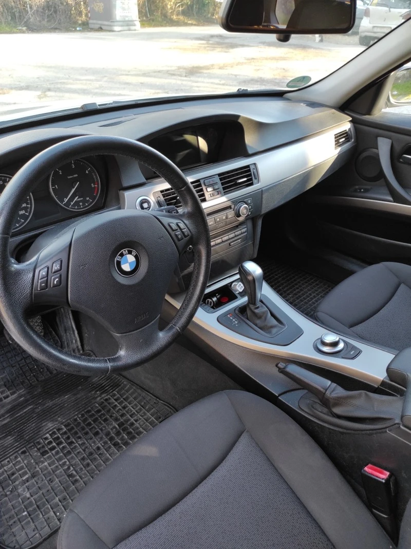 BMW 320, снимка 5 - Автомобили и джипове - 47308598