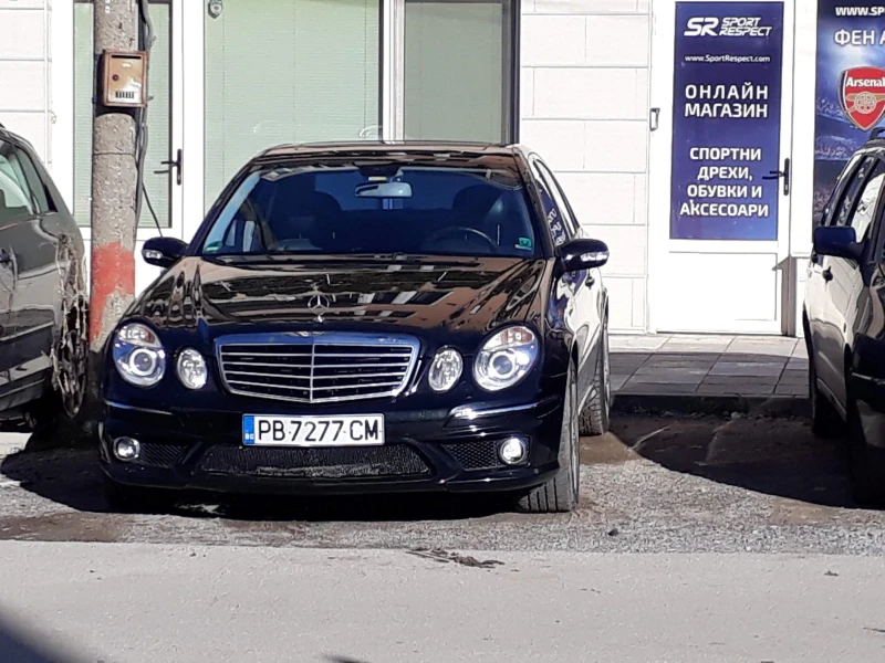 Mercedes-Benz E 500 AMG Пакет 7G-tronic Задно Въздух, снимка 1 - Автомобили и джипове - 47634976