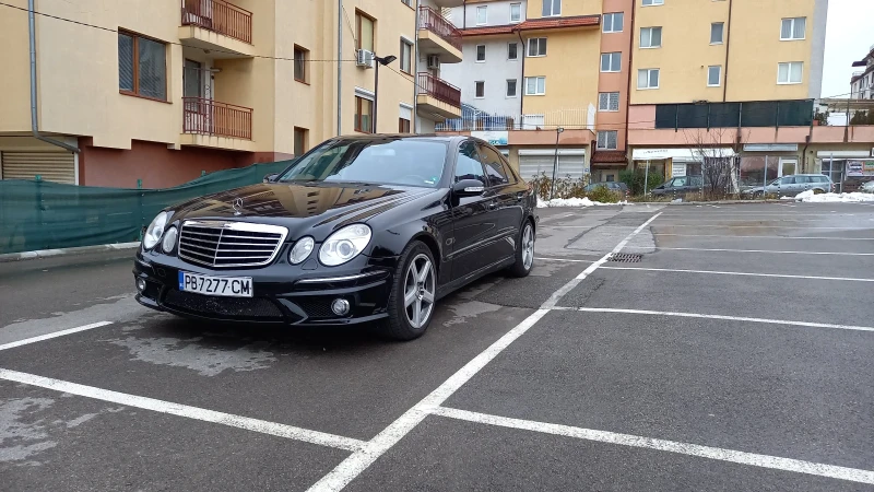 Mercedes-Benz E 500 AMG Пакет 7G-tronic Задно Въздух, снимка 3 - Автомобили и джипове - 47634976