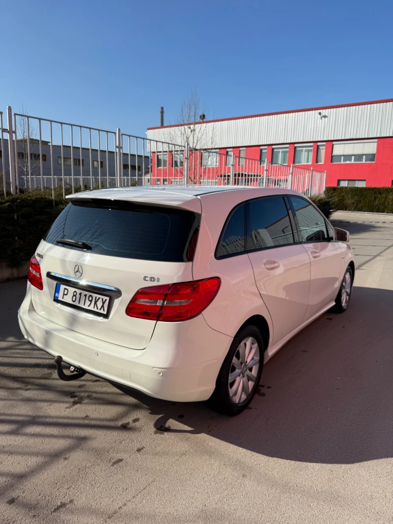 Mercedes-Benz B 180 CDI blue efficiency, снимка 5 - Автомобили и джипове - 48966909