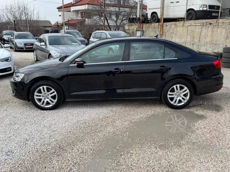 VW Jetta АВТОМАТ, снимка 6 - Автомобили и джипове - 49291598