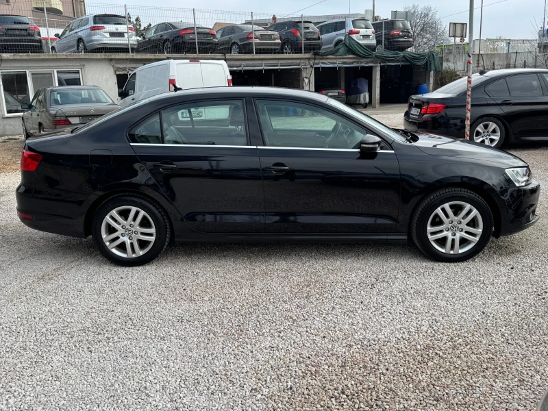 VW Jetta АВТОМАТ, снимка 3 - Автомобили и джипове - 49291598