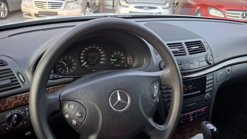 Mercedes-Benz E 200 КОЖА/NAVI/AUTOMATIK, снимка 11 - Автомобили и джипове - 50259603