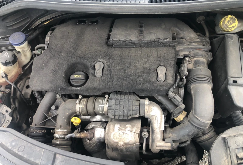 Peugeot 207 1.6 hdi, снимка 6 - Автомобили и джипове - 51056307