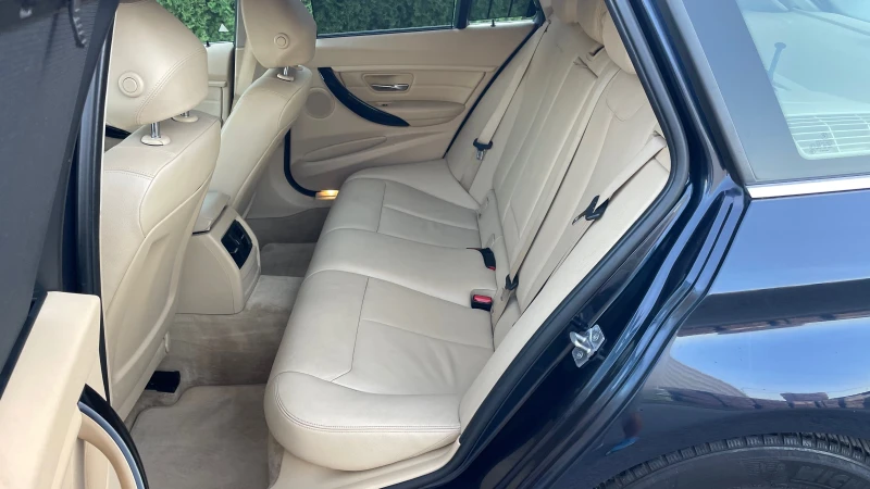 BMW 320 -КАМЕРА-, снимка 13 - Автомобили и джипове - 51266955