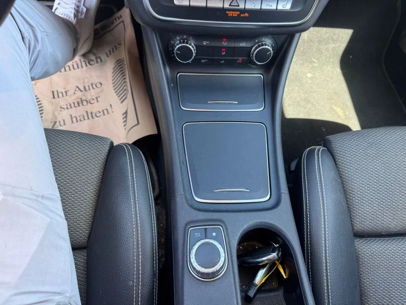 Mercedes-Benz CLA 200 4MATIC, снимка 16 - Автомобили и джипове - 52416981
