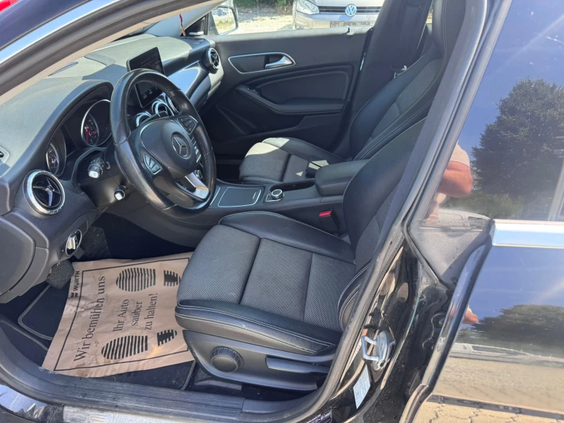 Mercedes-Benz CLA 200 4MATIC, снимка 13 - Автомобили и джипове - 52416981
