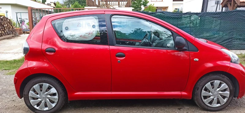 Toyota Aygo, снимка 2 - Автомобили и джипове - 52597990