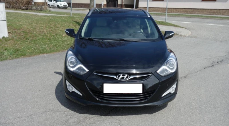 Hyundai I40 COMBI 1.7 CRDi AUTOMAT КОЖА XENON NAVI Подгр./Охл.