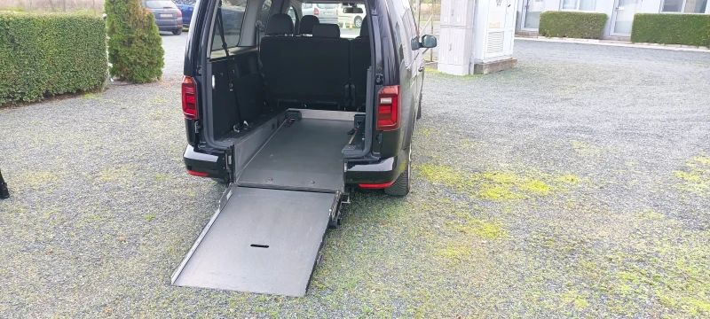 VW Caddy 2.0TDI DSG 7местен, снимка 9 - Автомобили и джипове - 53364506