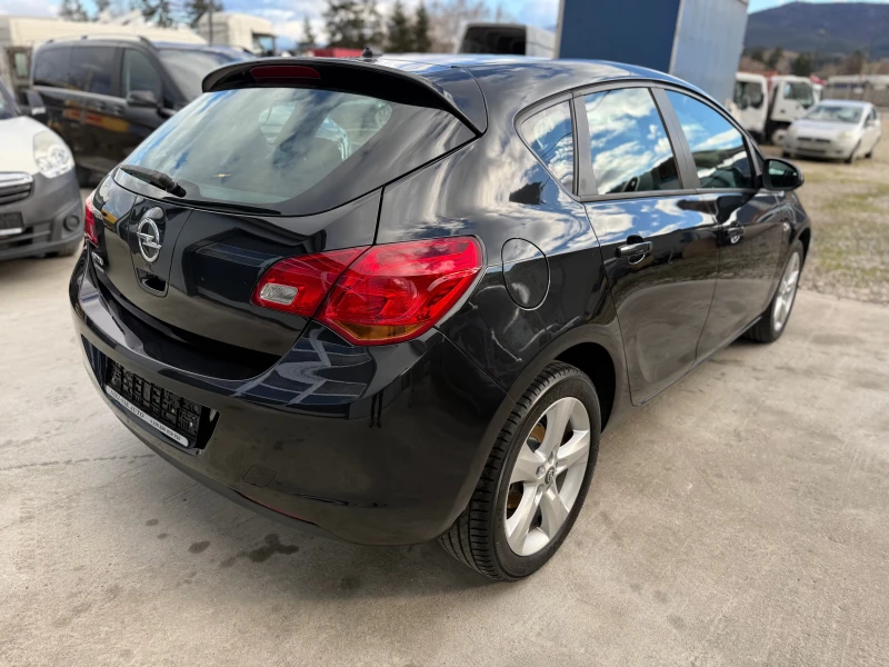 Opel Astra 1.4i KLIMA, снимка 7 - Автомобили и джипове - 53395125