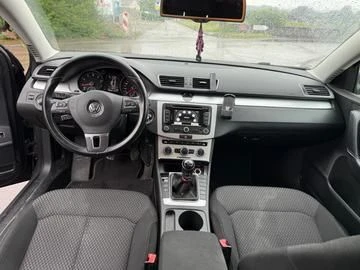 VW Passat  - изображение 10