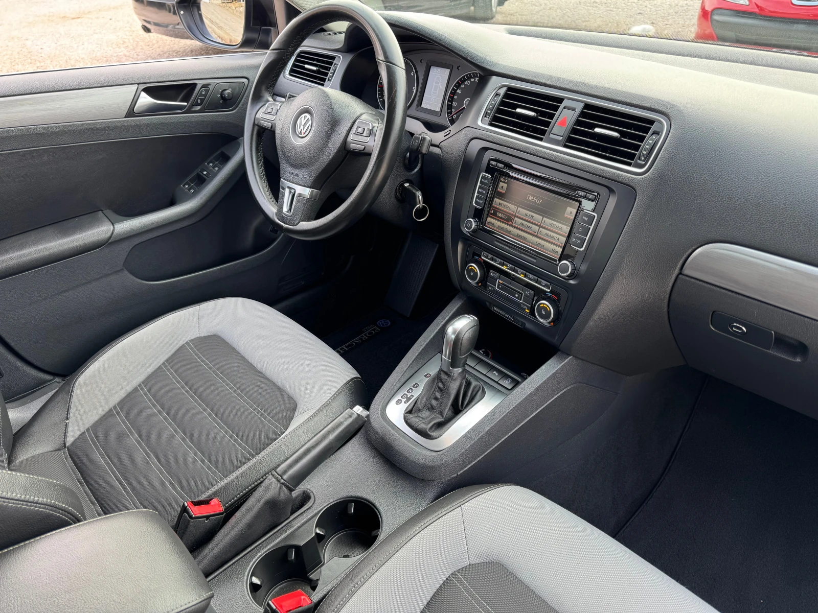 VW Jetta АВТОМАТ | Mobile.bg — изображение 16