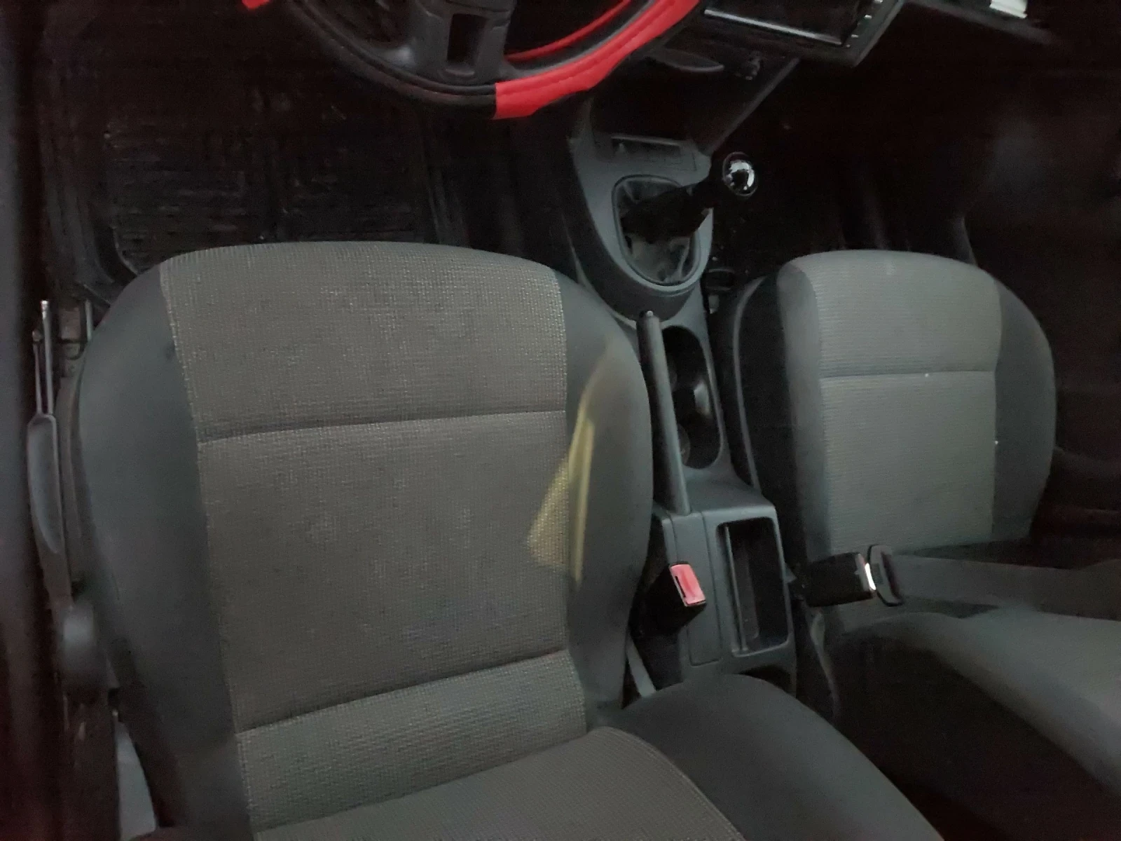 VW Caddy 1.6.ТД | Mobile.bg — изображение 17