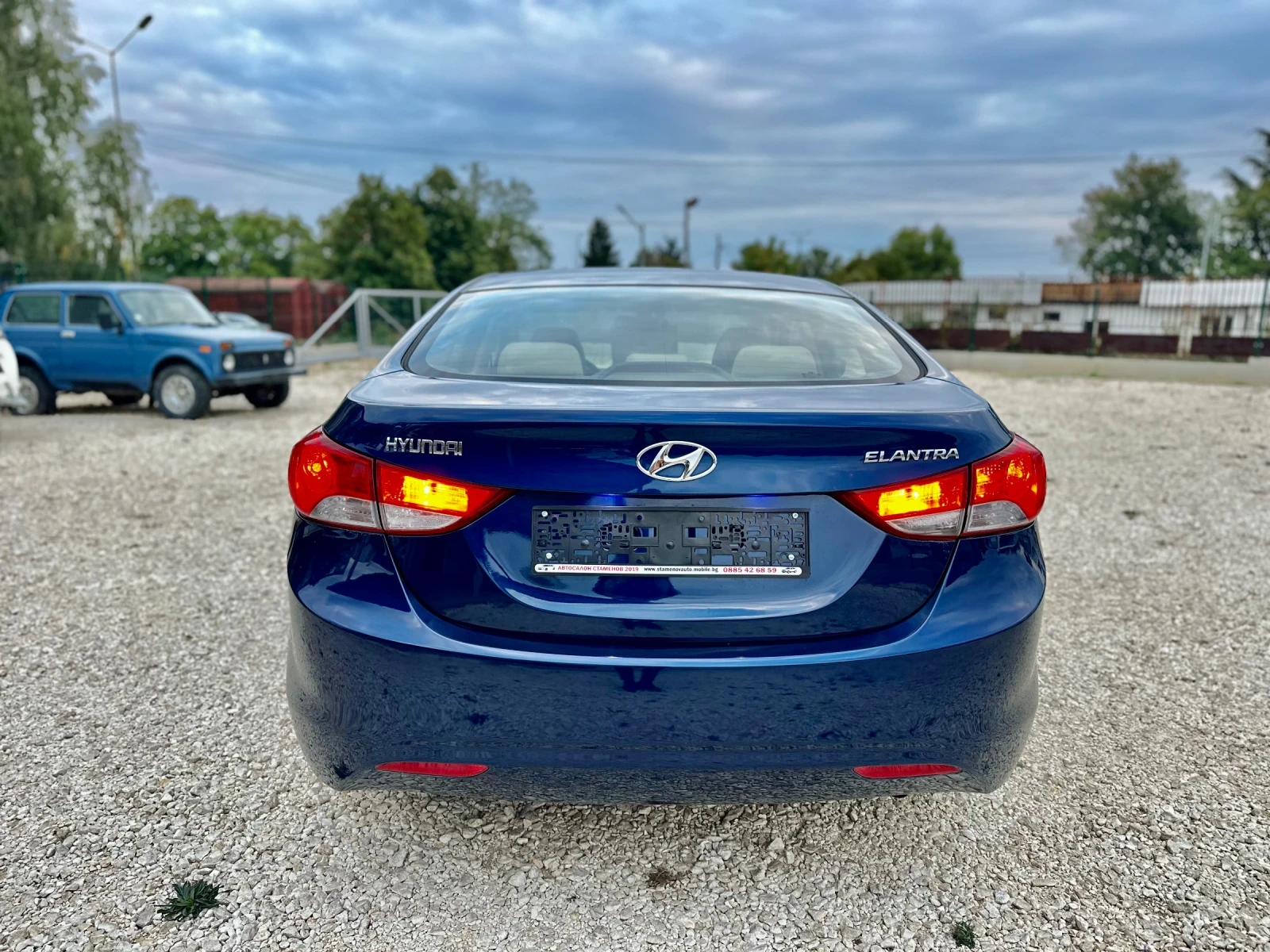 Hyundai Elantra 1.6//LUXURY//2012G//LIMOSINE - изображение 4