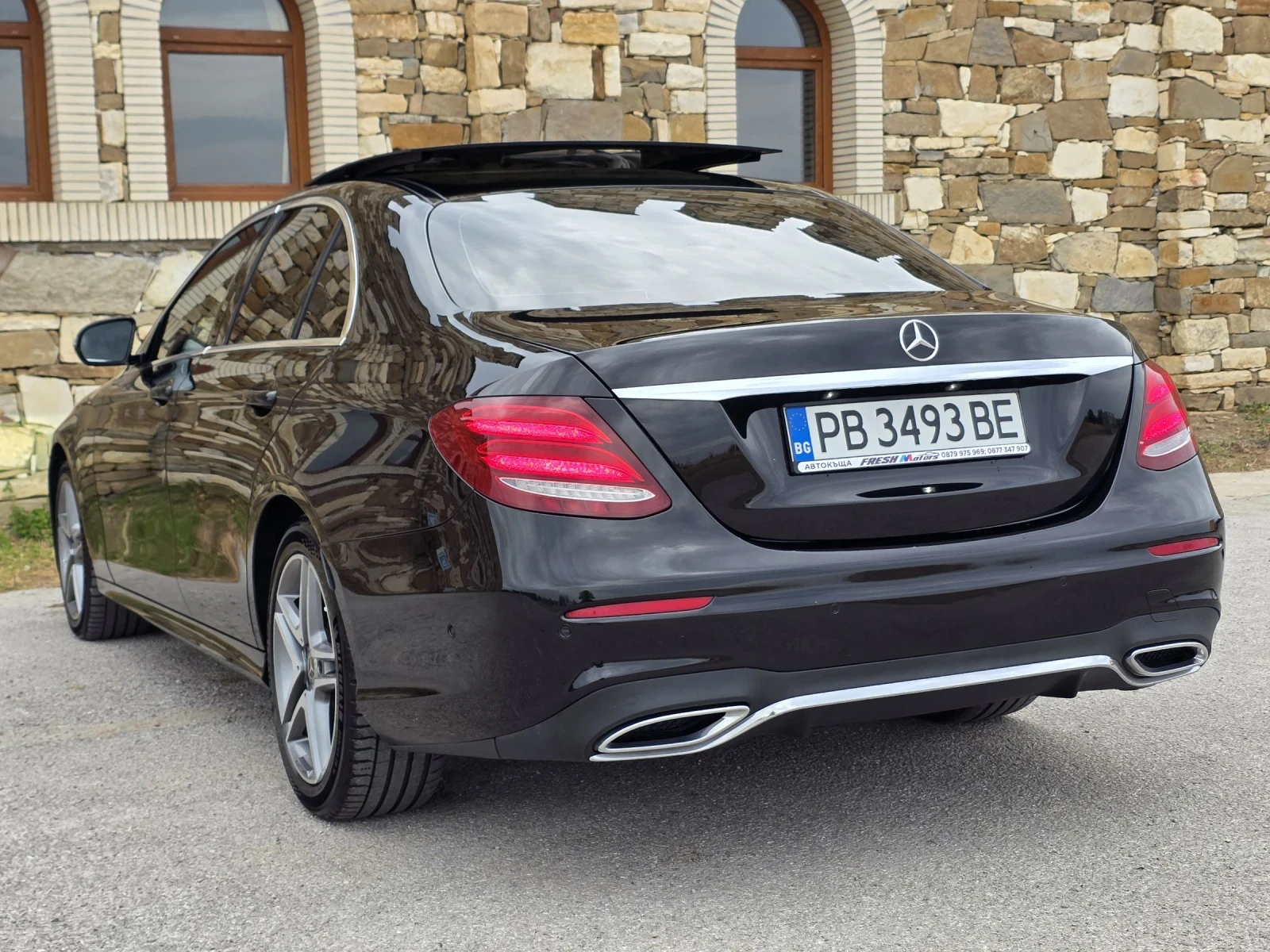 Mercedes-Benz E 220 194 К.С. 9-G TRONIC / АМГ / ДИГИТАЛ / ПАНОРАМА /  - изображение 3