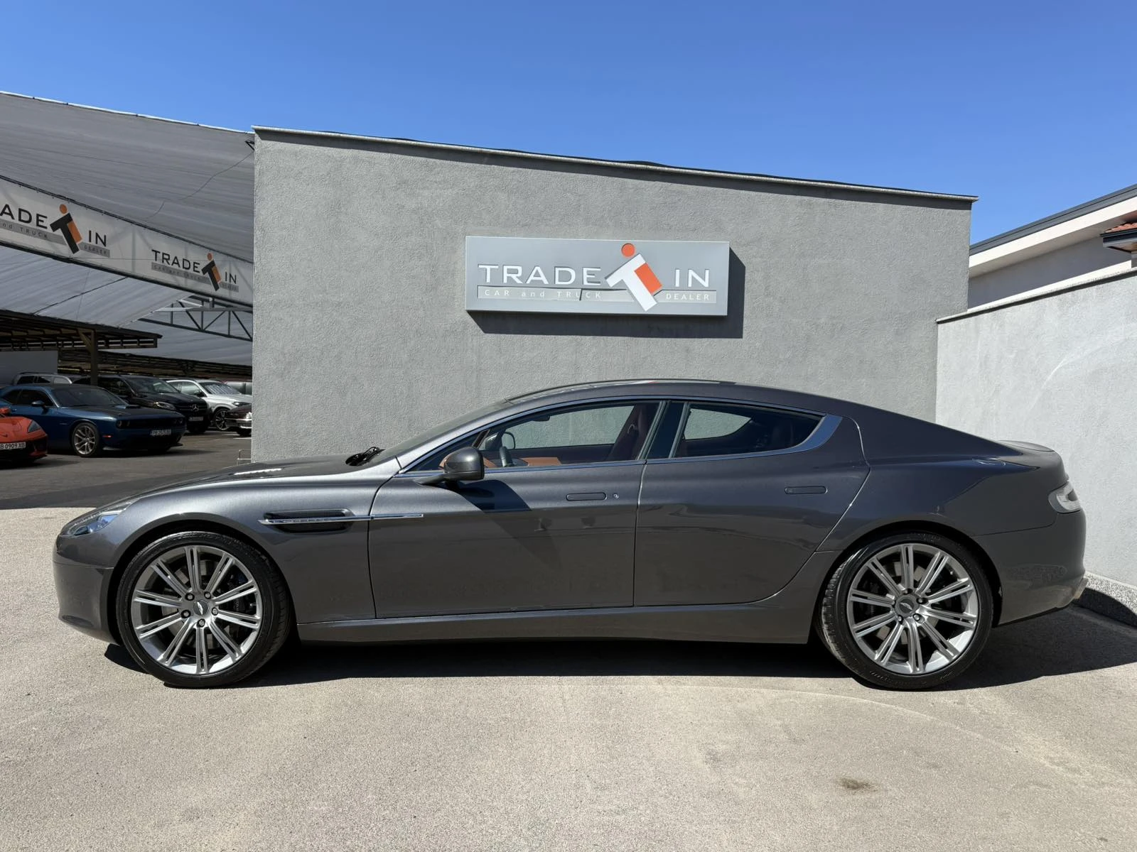 Aston Martin Rapide 6.0 V12 - изображение 7