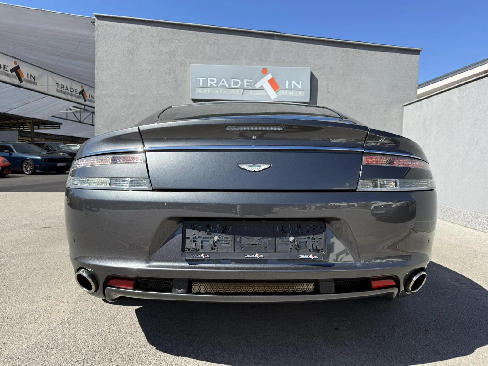 Aston Martin Rapide 6.0 V12 - изображение 5