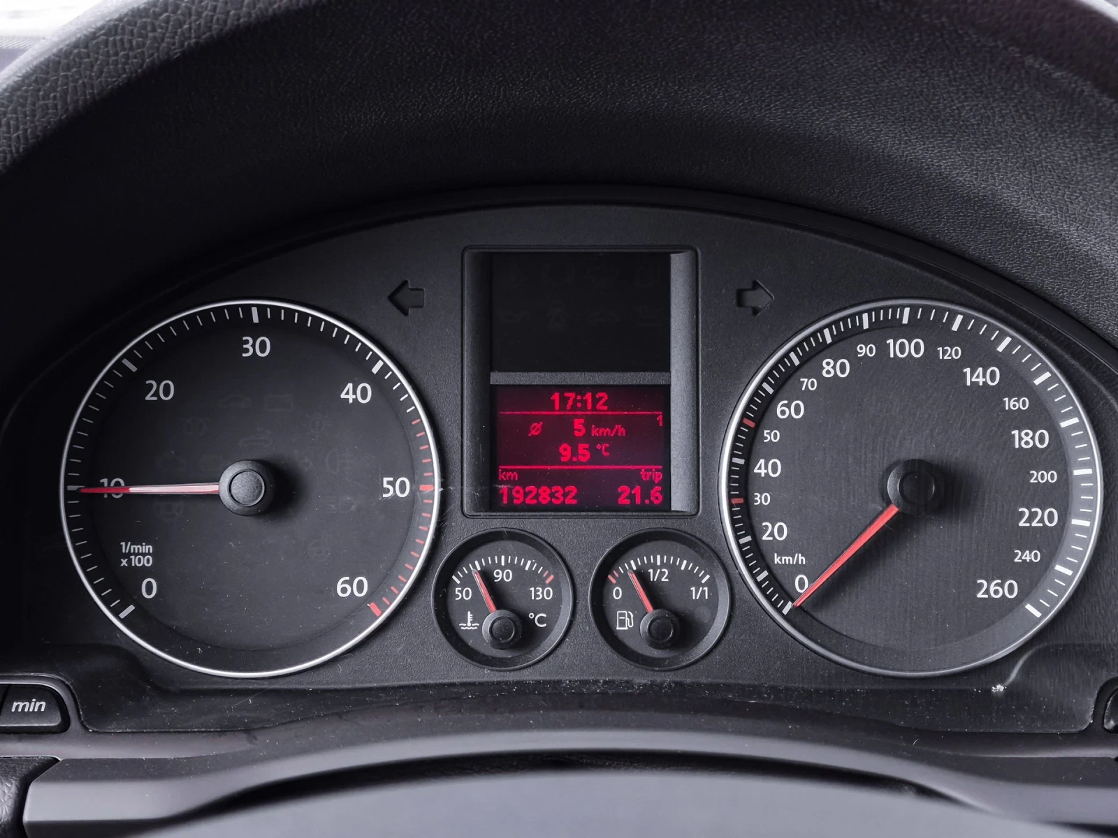VW Golf 5 2.0 TDI  - изображение 6