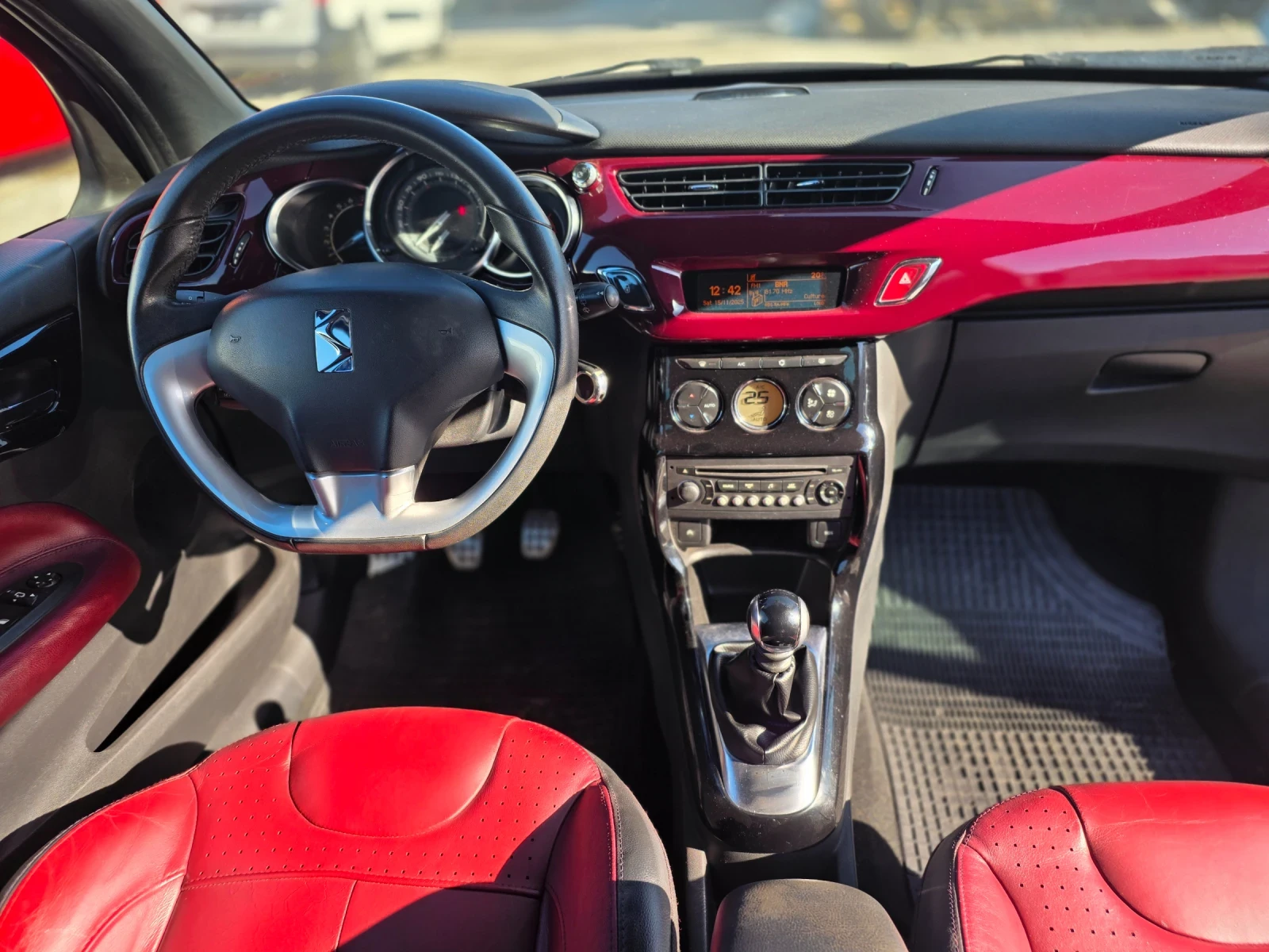 Citroen DS3 1.6  156.    | Mobile.bg   11