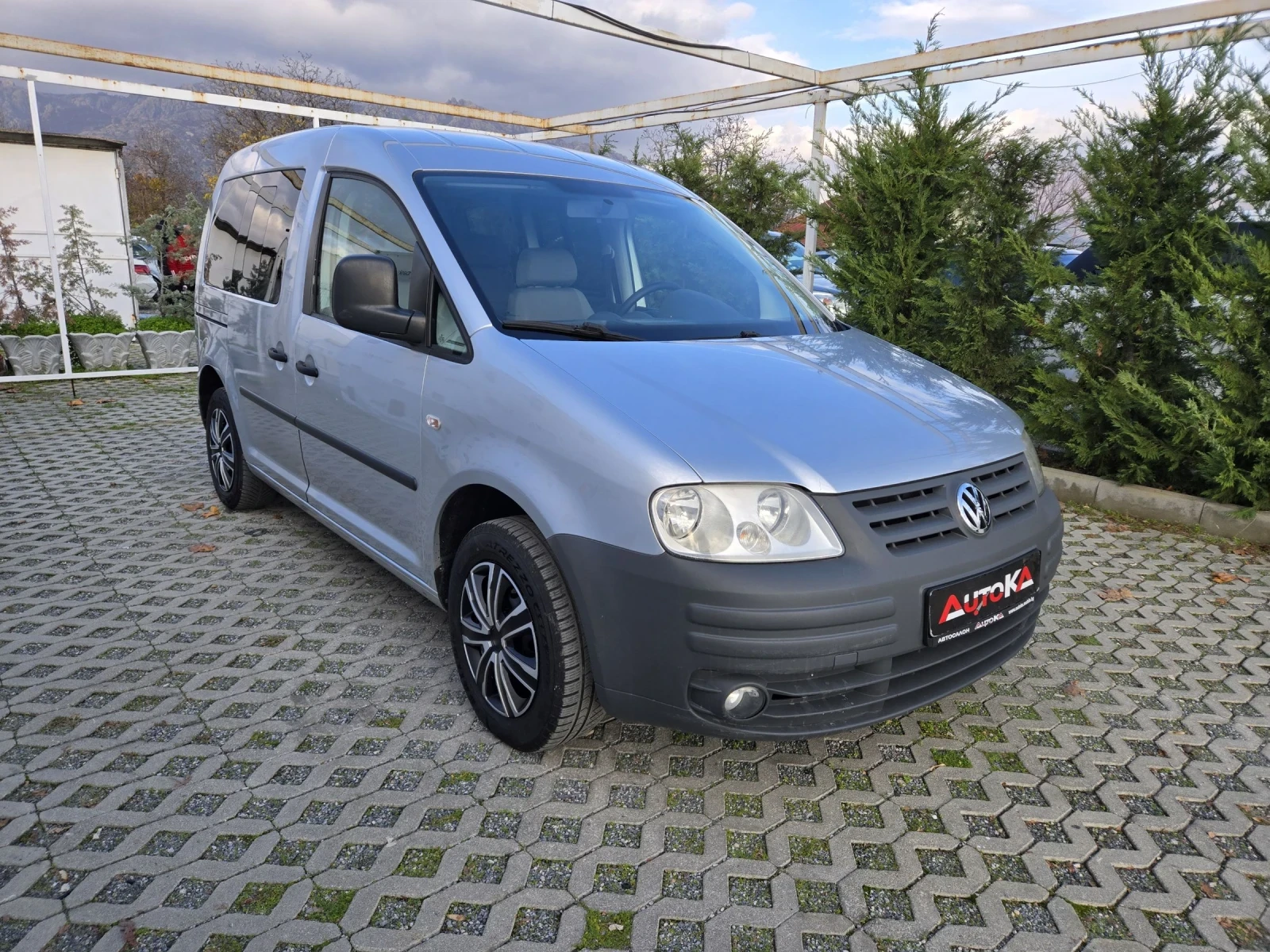 VW Caddy 2.0i-109кс= ФАБРИЧЕН МЕТАН= КЛИМАТИК - изображение 2