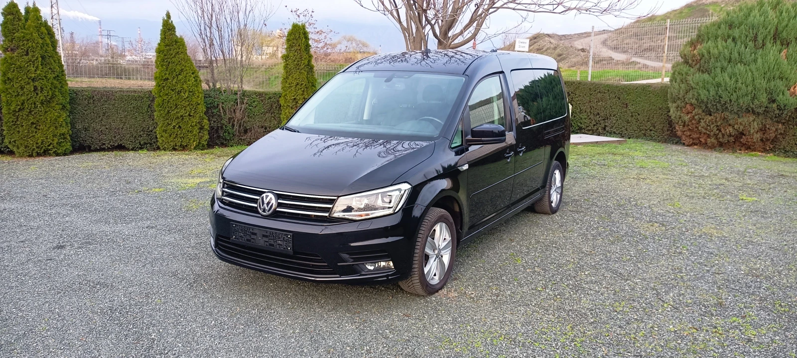 VW Caddy 2.0TDI DSG 7местен - изображение 2