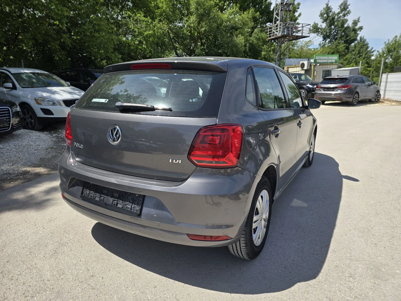VW Polo 1.4tdi 75к.с 5 скорости, снимка 4 - Автомобили и джипове - 53372661