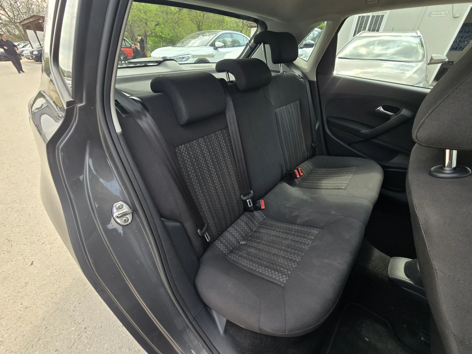 VW Polo 1.4tdi 75к.с 5 скорости, снимка 15 - Автомобили и джипове - 53372661