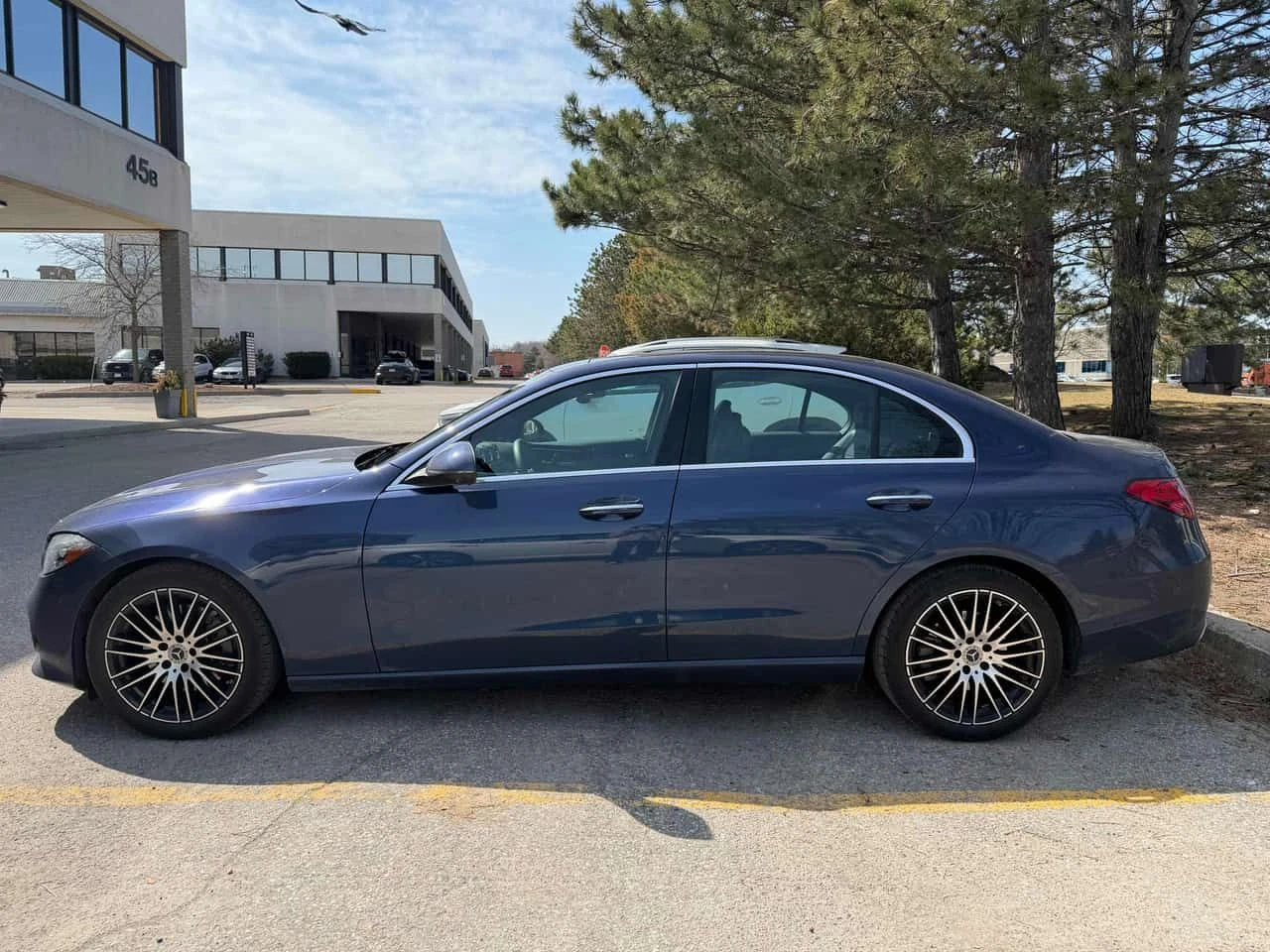 Mercedes-Benz C 300 * CARFAX * BURMESTER * ОБДУХВАНЕ * ДИСТРОНИК, снимка 2 - Автомобили и джипове - 54060453