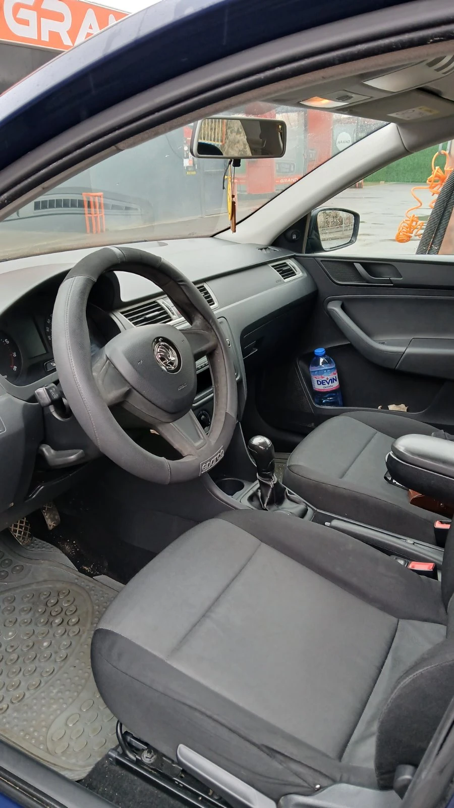 Skoda Rapid, снимка 3 - Автомобили и джипове - 54153513