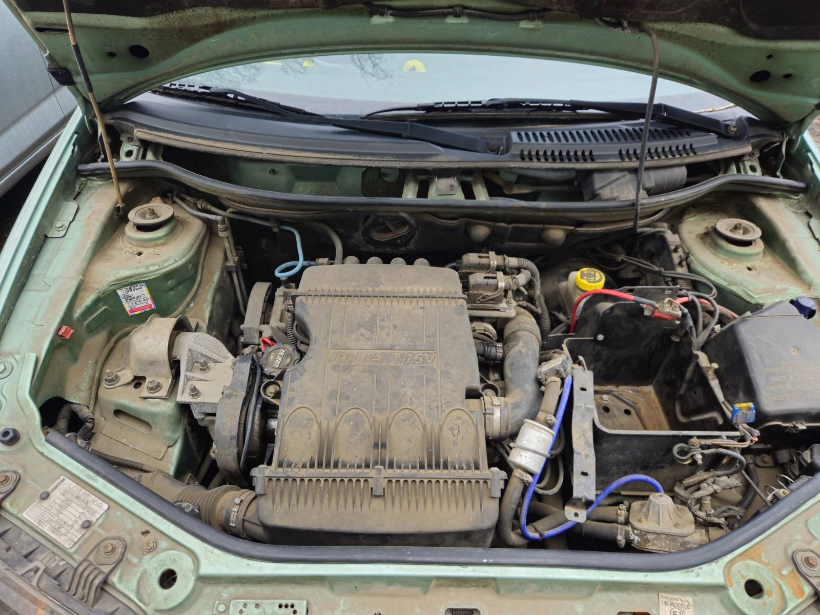 Fiat Punto 1.2 16v, снимка 6 - Автомобили и джипове - 54213876