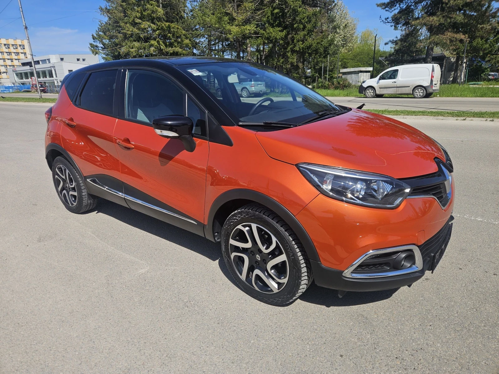 Renault Captur 1.5 DCI  95 k.c., снимка 3 - Автомобили и джипове - 54351693
