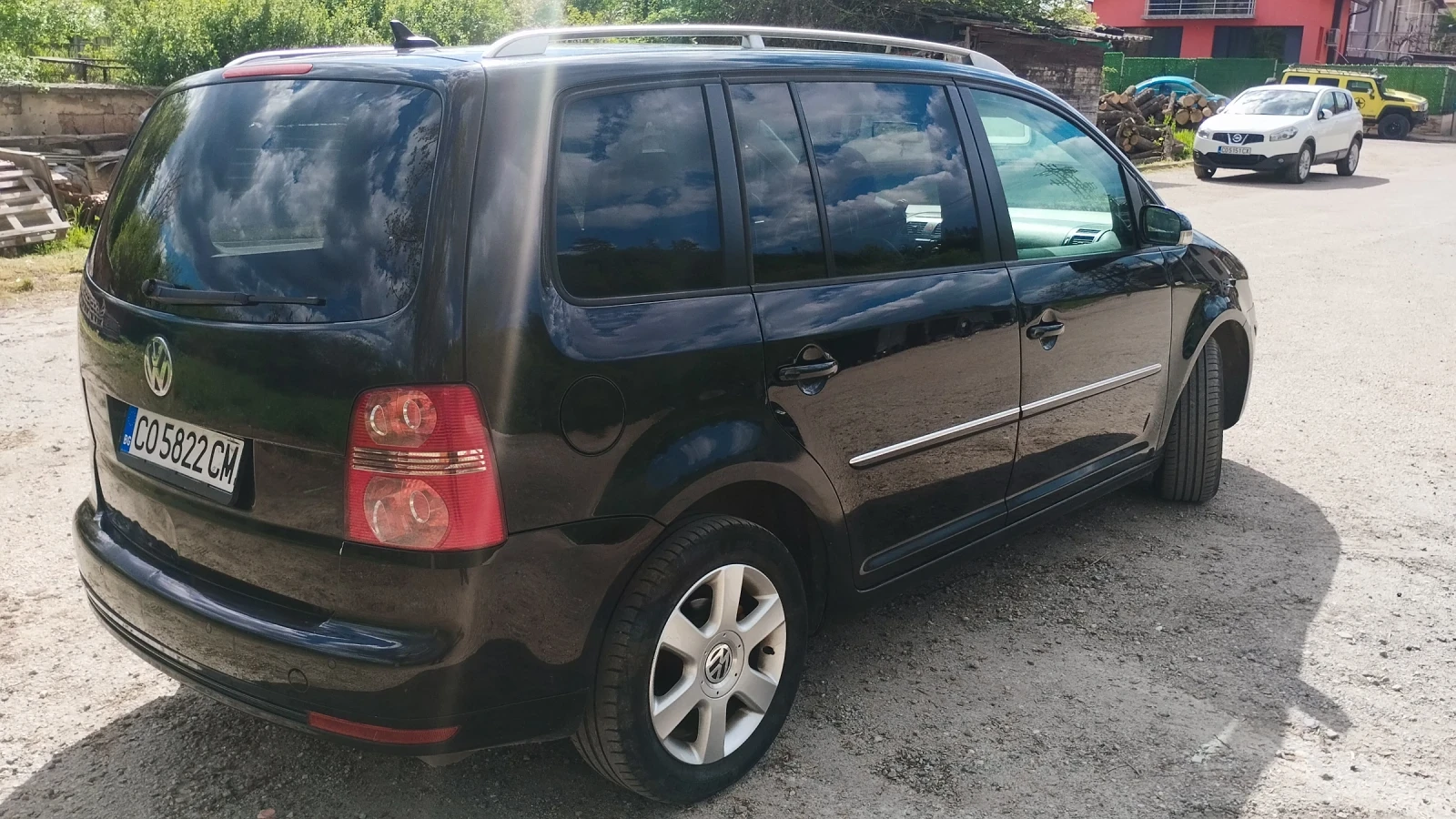 VW Touran, снимка 3 - Автомобили и джипове - 54426584