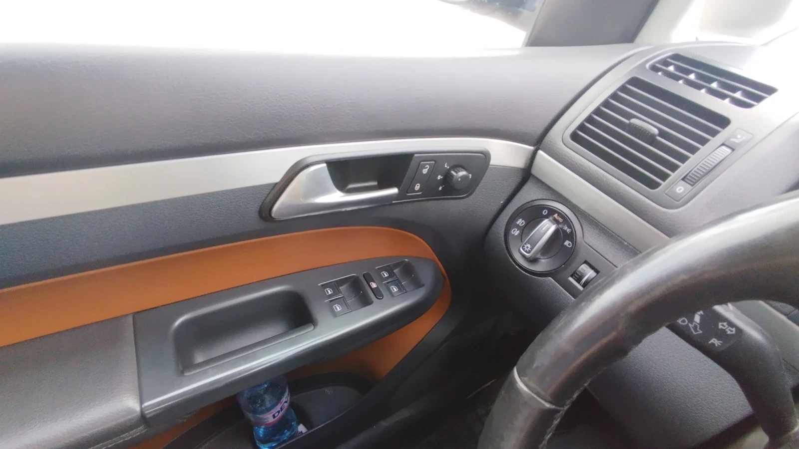 VW Touran, снимка 17 - Автомобили и джипове - 54426584