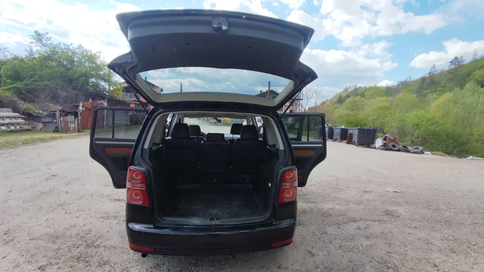 VW Touran, снимка 7 - Автомобили и джипове - 54426584